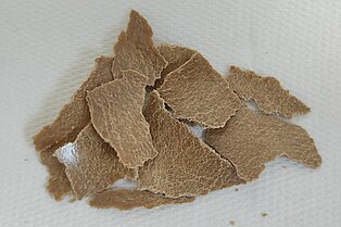 Press cake of sunflower kernel, Photo taken by Sylvie DAUGUET/Terres Inovia